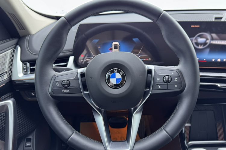 Used BMW X1 2023 sDrive25Li X Design Package Steering Wheel