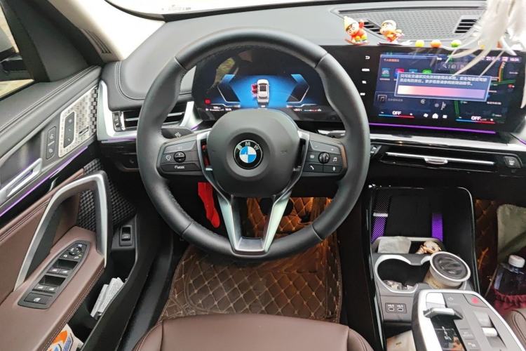 Used BMW X1 2023 sDrive25Li X Design Package Steering Wheel