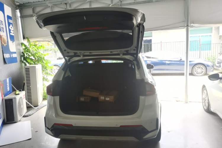 Used BMW X1 2023 sDrive25Li M Sport Package Trunk