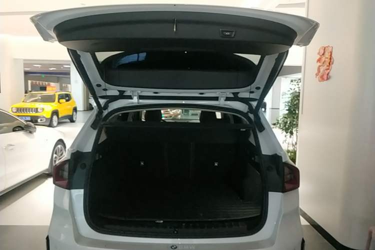 Used BMW X1 2023 sDrive25Li X Design Package Trunk