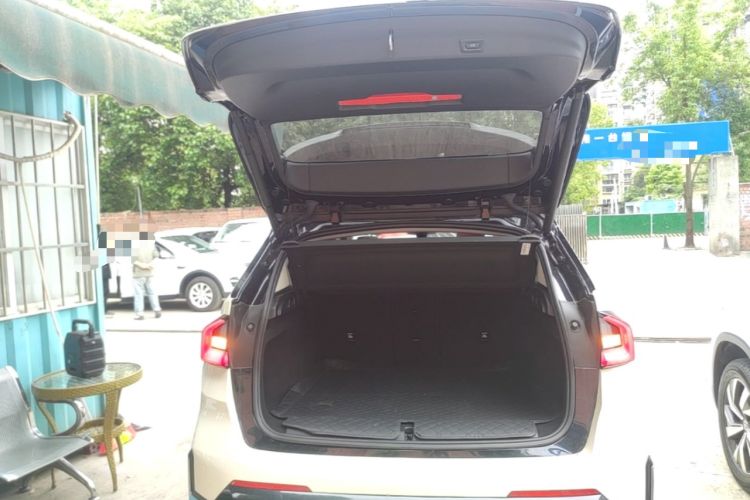 Used BMW X1 2023 sDrive25Li X Design Package Trunk