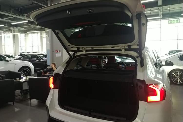 Used BMW X1 2023 sDrive25Li M Sport Package Trunk
