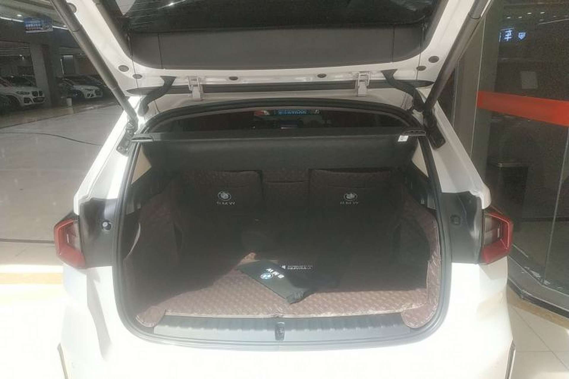 Used BMW X1 2023 xDrive25Li X Design Package Trunk