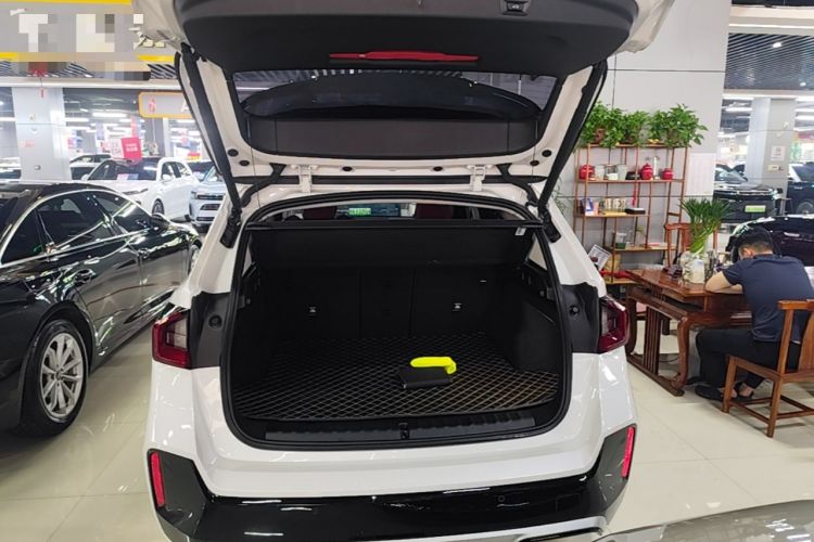 Used BMW X1 2023 sDrive25Li M Sport Package Trunk