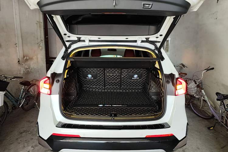Used BMW X1 2023 sDrive25Li X Design Package Trunk