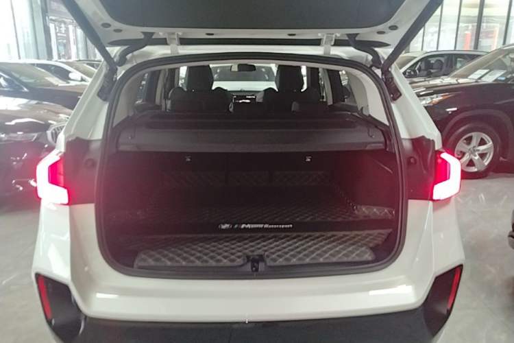 Used BMW X1 2023 sDrive25Li M Sport Package Trunk