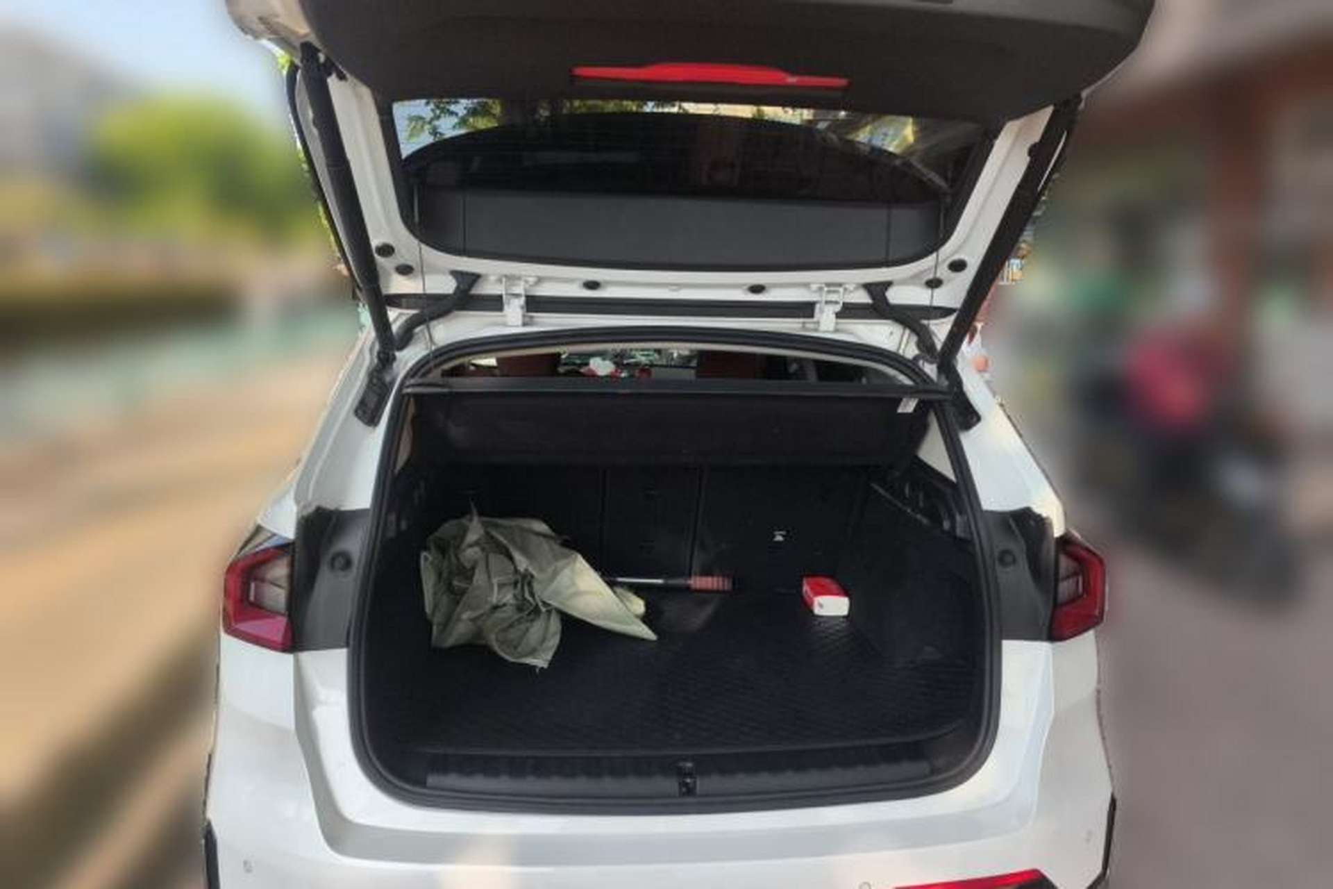 Used BMW X1 2023 sDrive20Li X Design Package Trunk