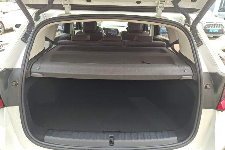 Used BMW X1 2023 sDrive25Li M Sport Package Trunk