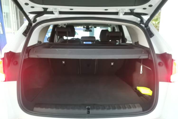 Used BMW X1 2023 sDrive25Li X Design Package Trunk