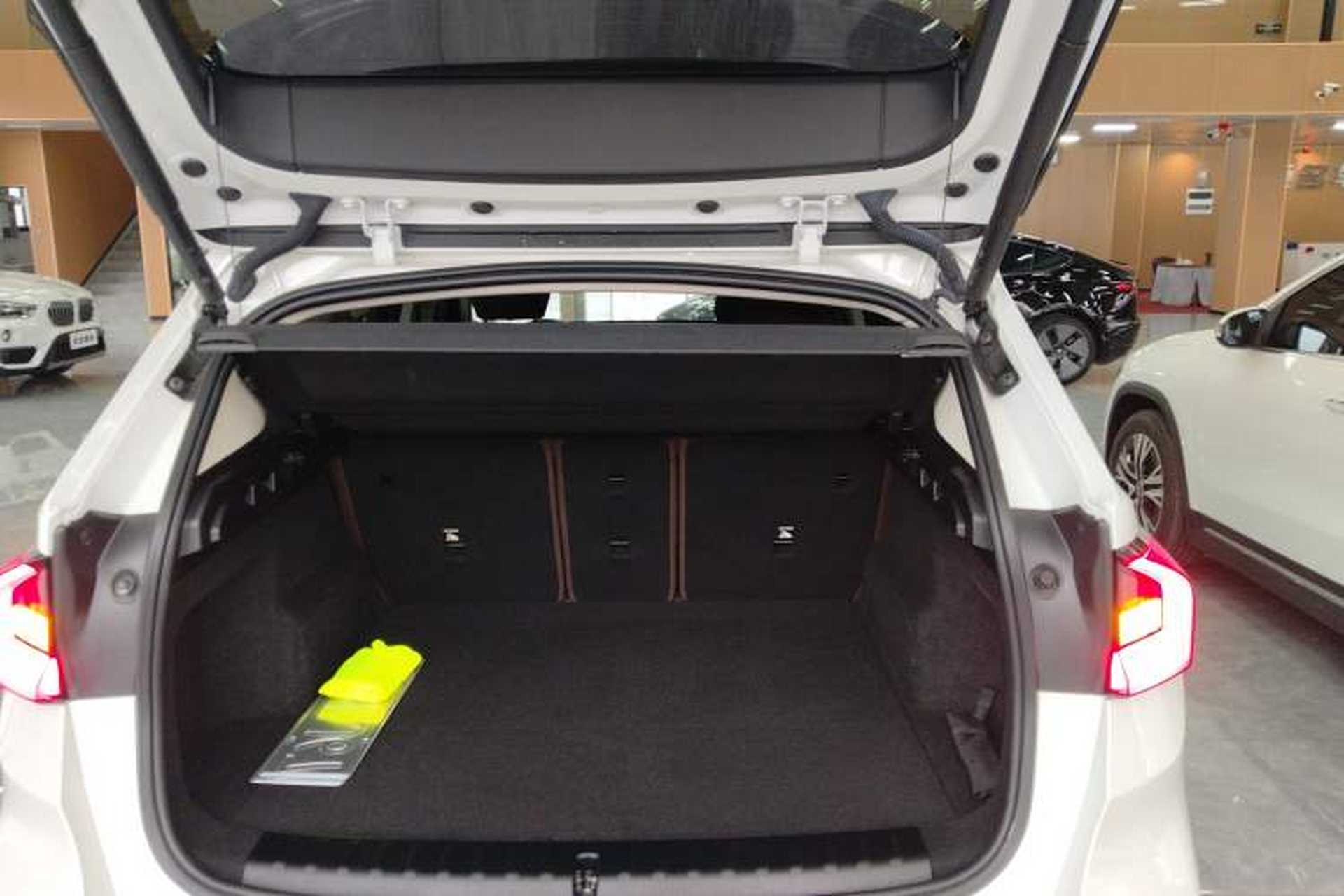 Used BMW X1 2023 sDrive25Li X Design Package Trunk