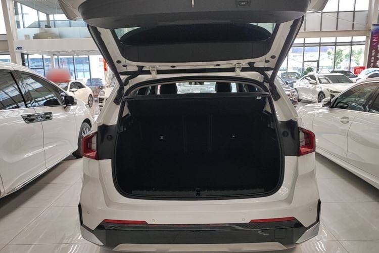 Used BMW X1 2023 sDrive25Li X Design Package Trunk