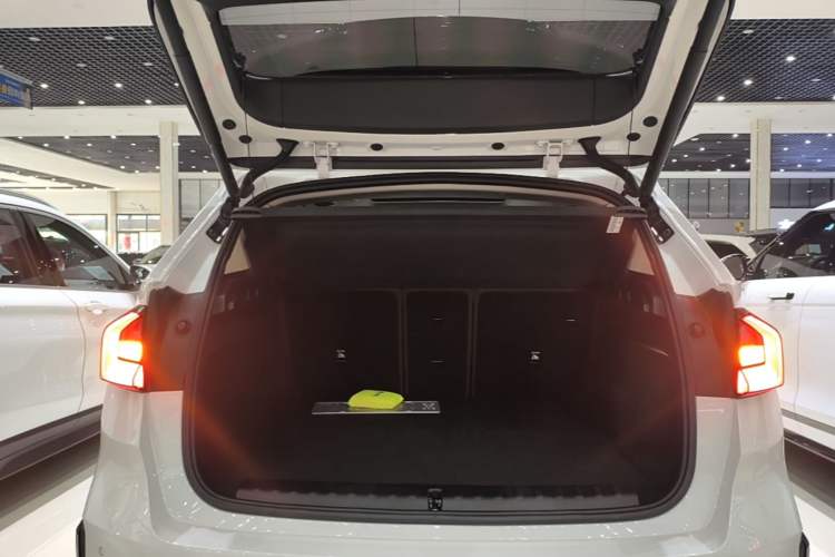 Used BMW X1 2023 sDrive25Li X Design Package Trunk