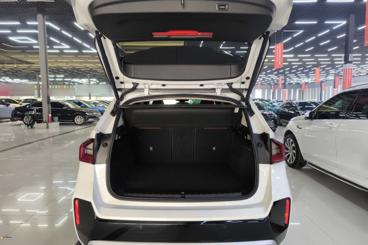 Used BMW X1 2023 sDrive25Li M Sport Package Trunk