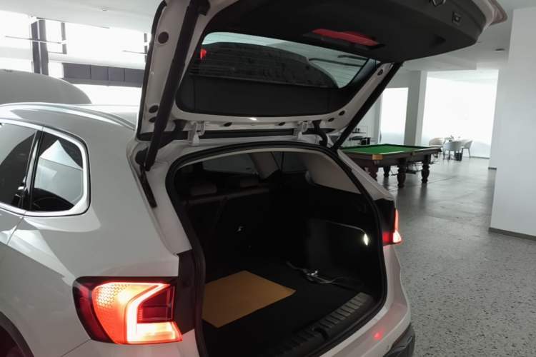 Used BMW X1 2023 sDrive20Li X Design Package Trunk
