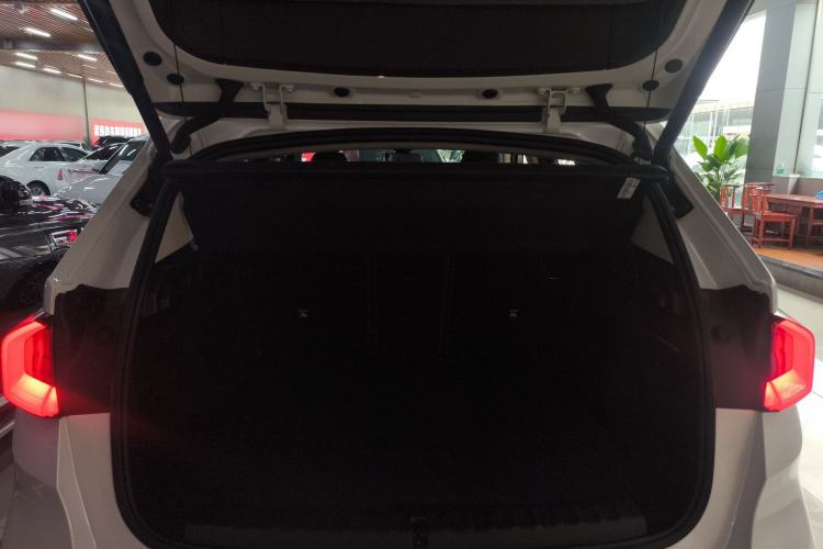 Used BMW X1 2023 xDrive25Li X Design Package Trunk
