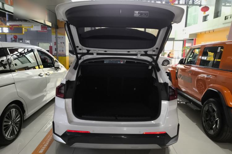 Used BMW X1 2023 sDrive25Li X Design Package Trunk