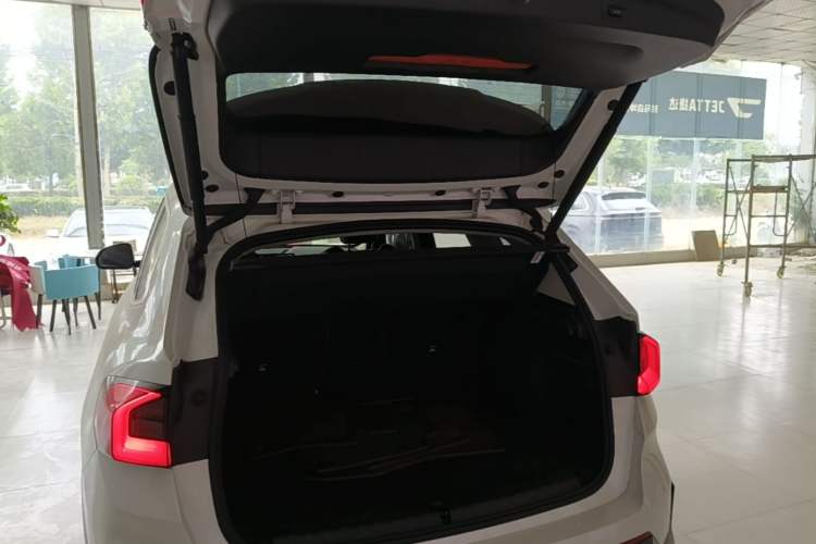 Used BMW X1 2023 sDrive20Li X Design Package Trunk