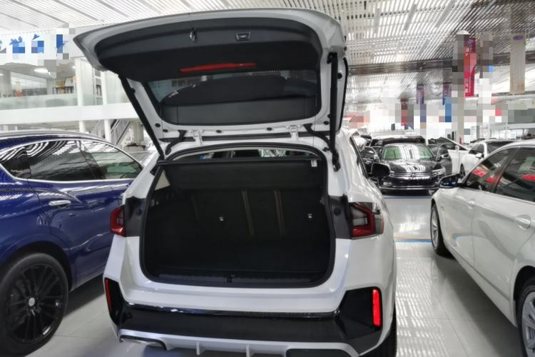 Used BMW X1 2023 sDrive25Li M Sport Package Trunk