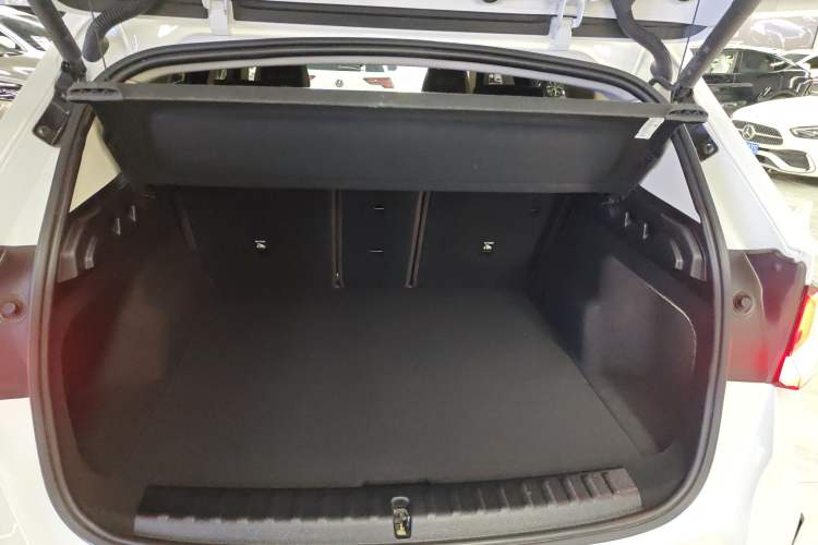 Used BMW X1 2023 sDrive20Li X Design Package Trunk