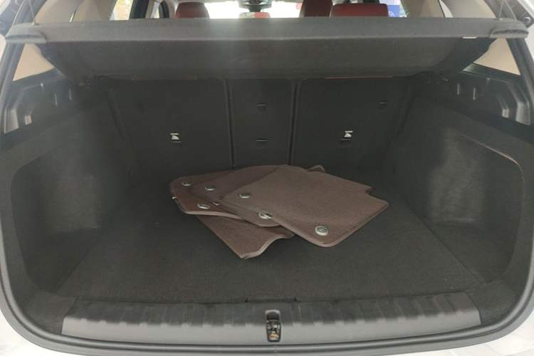 Used BMW X1 2023 sDrive25Li X Design Package Trunk