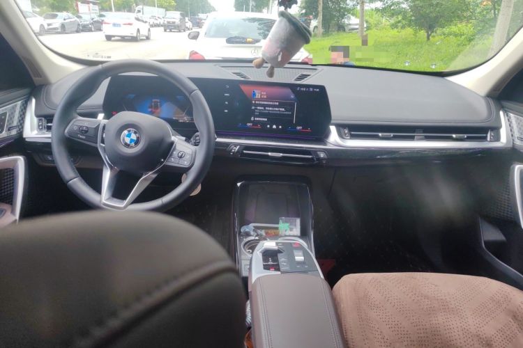 Used BMW X1 2024 sDrive25Li X Design Package Center Console