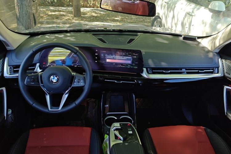 Used BMW X1 2024 sDrive25Li X Design Package Center Console