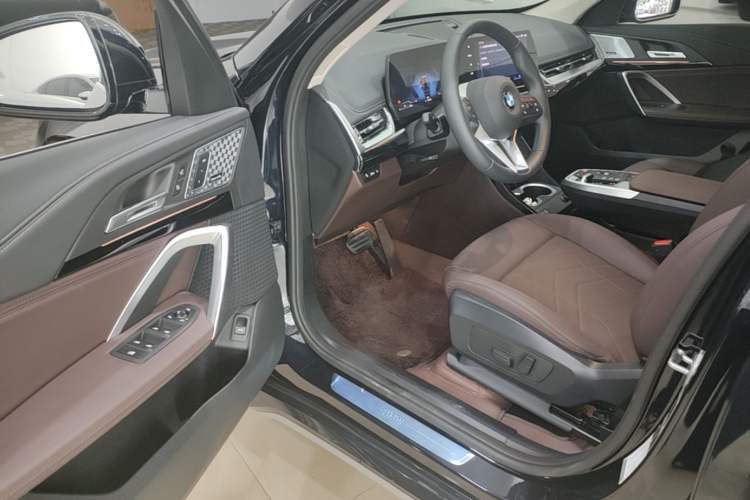 Used BMW X1 2024 sDrive25Li X Design Package Driver Seat