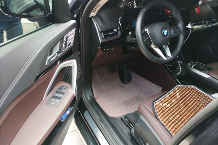 Used BMW X1 2024 sDrive25Li X Design Package Driver Seat