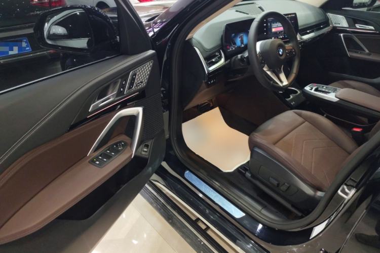 Used BMW X1 2024 sDrive25Li X Design Package Driver Seat