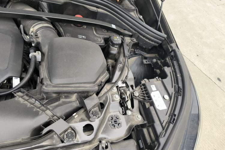 Used BMW X1 2024 sDrive25Li M Sport Package Engine Bay Left