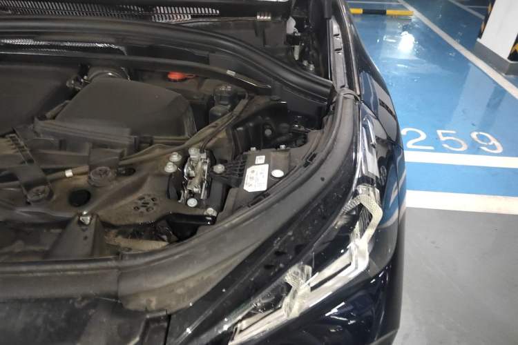 Used BMW X1 2024 sDrive25Li X Design Package Engine Bay Left