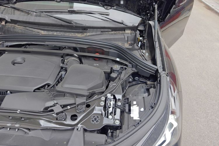 Used BMW X1 2024 sDrive25Li X Design Package Engine Bay Left