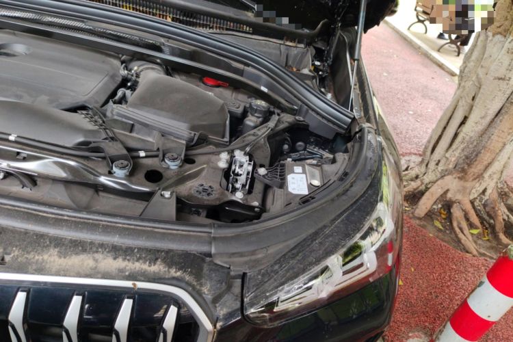 Used BMW X1 2024 sDrive25Li M Sport Package Engine Bay Left