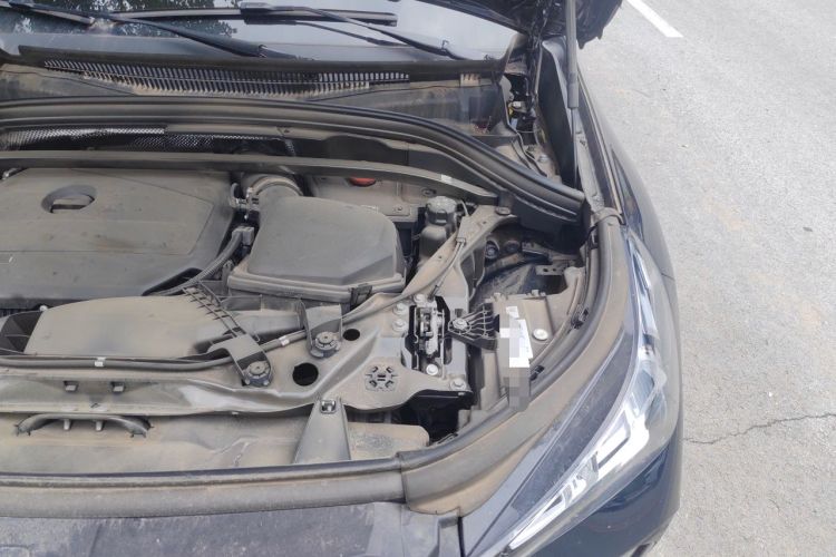 Used BMW X1 2024 sDrive25Li X Design Package Engine Bay Left