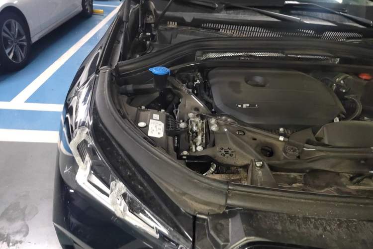 Used BMW X1 2024 sDrive25Li X Design Package Engine Bay Right