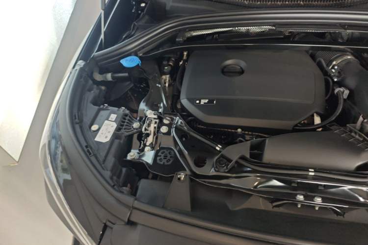 Used BMW X1 2024 sDrive25Li X Design Package Engine Bay Right