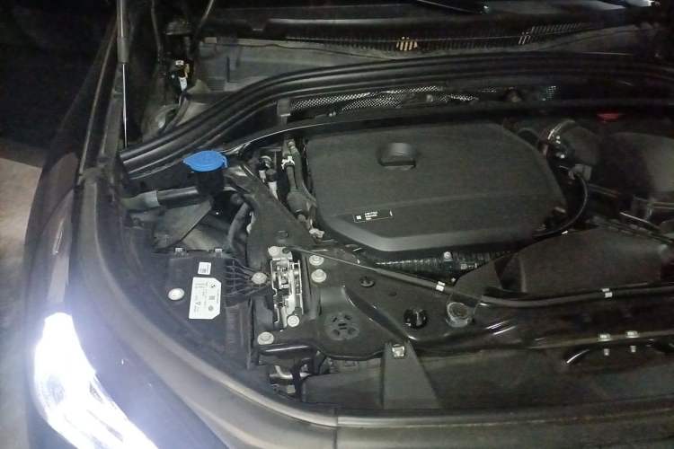 Used BMW X1 2024 sDrive25Li X Design Package Engine Bay Right