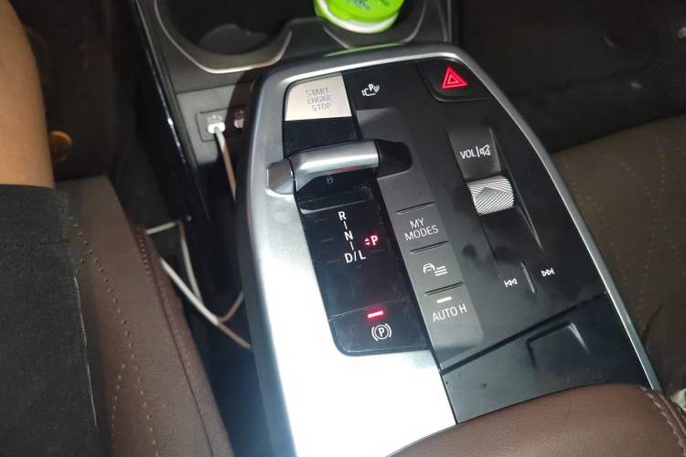 Used BMW X1 2024 sDrive25Li X Design Package Gear Lever