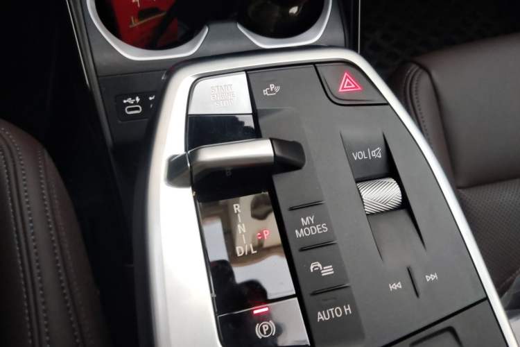 Used BMW X1 2024 sDrive25Li X Design Package Gear Lever