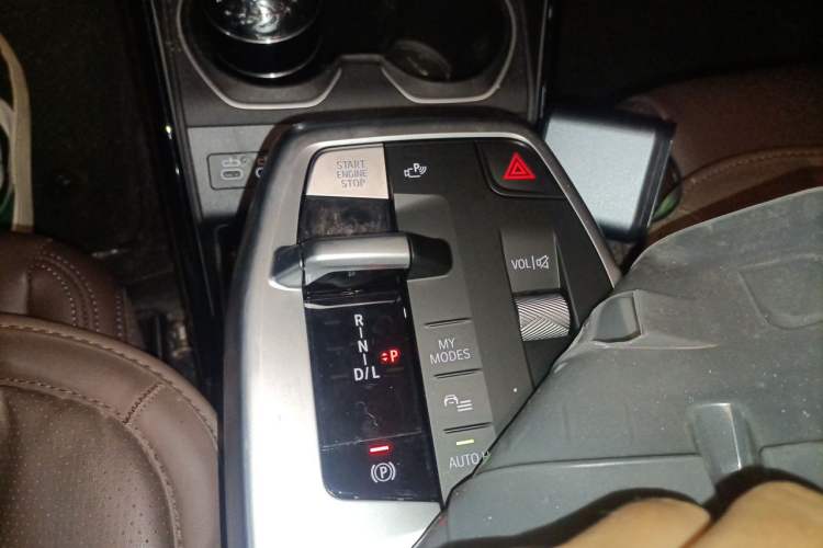 Used BMW X1 2024 sDrive25Li X Design Package Gear Lever