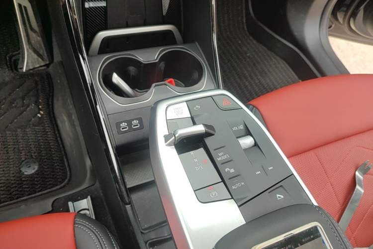 Used BMW X1 2024 sDrive25Li X Design Package Gear Lever