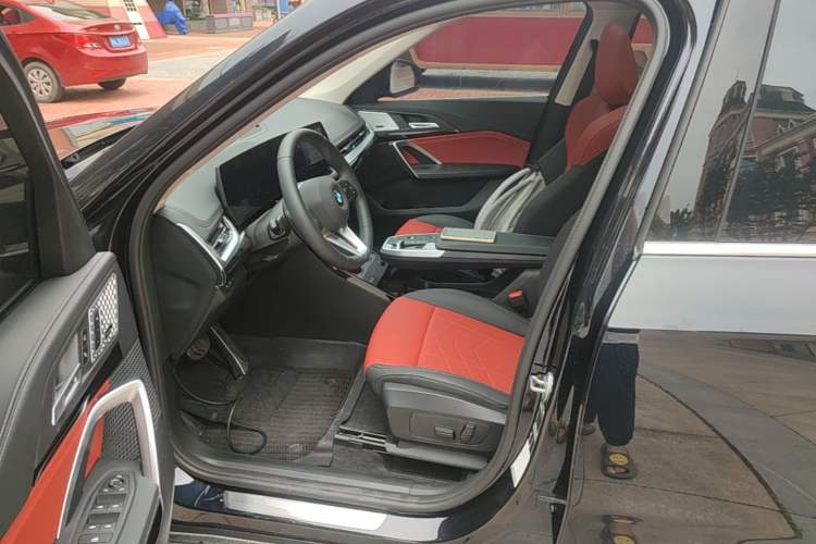 Used BMW X1 2024 sDrive25Li X Design Package Left Front Seat
