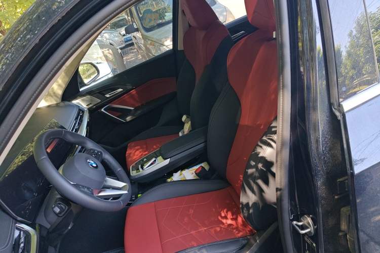 Used BMW X1 2024 sDrive25Li X Design Package Left Front Seat