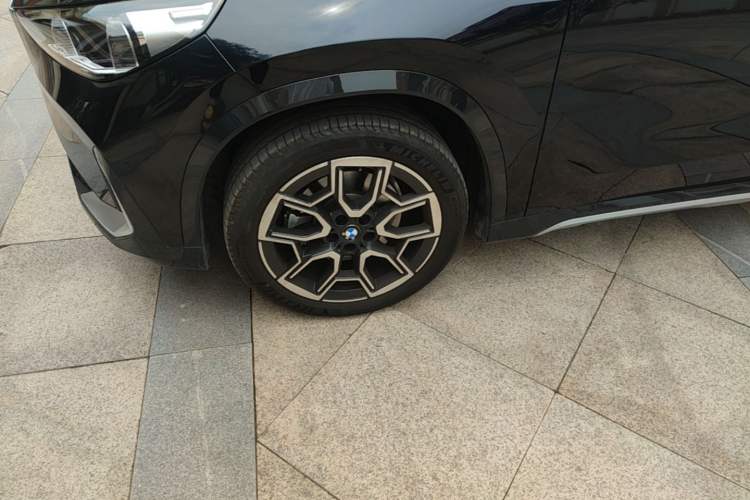 Used BMW X1 2024 sDrive25Li X Design Package Left Front Wheel Hub