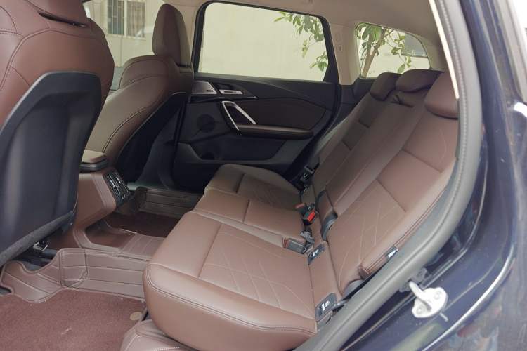 Used BMW X1 2024 sDrive25Li X Design Package Left Rear Seat