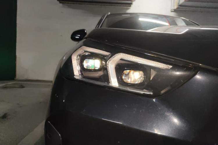 Used BMW X1 2024 sDrive25Li X Design Package Right Front Headlight