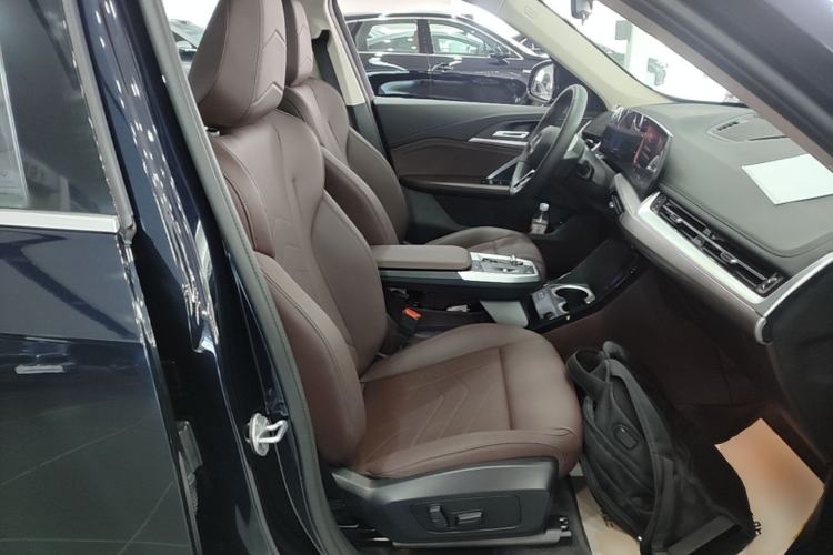 Used BMW X1 2024 sDrive25Li M Sport Package Right Front Seat