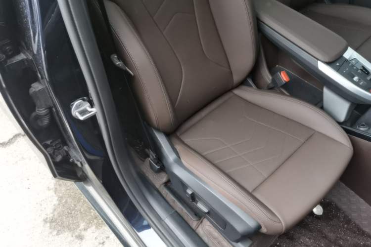 Used BMW X1 2024 sDrive25Li X Design Package Right Front Seat
