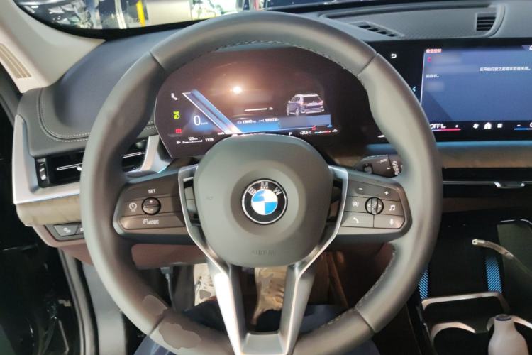 Used BMW X1 2024 xDrive25Li X Design Package Steering Wheel