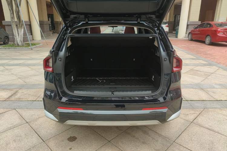 Used BMW X1 2024 sDrive25Li X Design Package Trunk